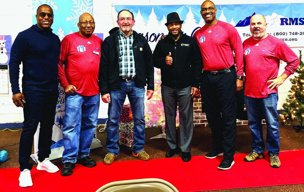 Alamosa News | Season For Giving spread its cheer at Boyd Center
